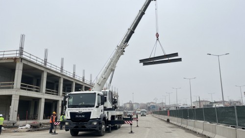 Sultanbeyli Metro Durakları Vinç Kiralama