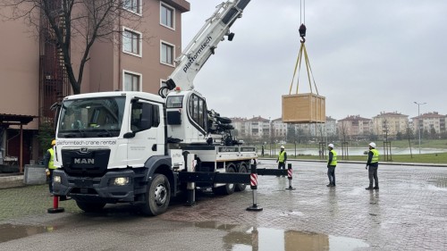 Sultanbeyli Gölet Vinç Kiralama